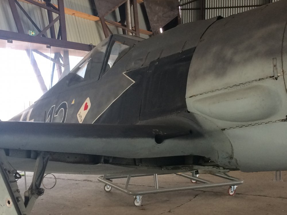 FockeWulf-Fw190type-A8 - 23 sur 44.jpg
