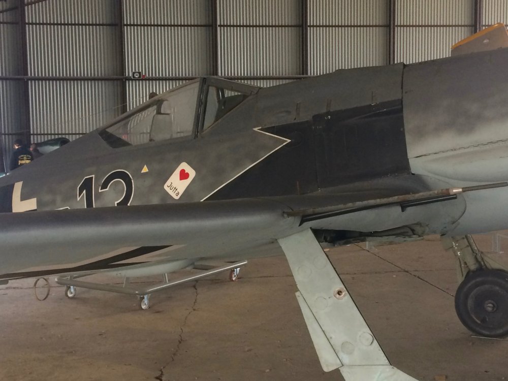 FockeWulf-Fw190type-A8 - 28 sur 44.jpg
