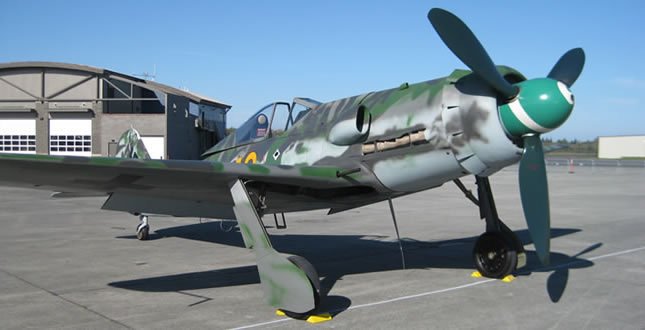 FockeWulfFw190D-13Dora-04.jpg