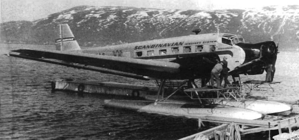 JU 52 float.jpg