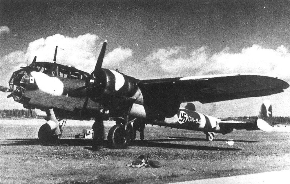 Dornier-Do-17Z-3-Finnish-Air-Force-WNr-2622-5M+L-DN-64-Finland-1941-01.jpg