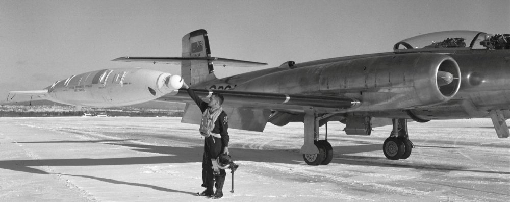 Avro-CF-100-18434-at-Ancienne-Lorrette-with-specially-modified-white-tip-pods-that-contain-IR-detection-equipment-and-cameras.thumb.jpg.f7cfc18afe575f455b4c78b5f7f868fc.jpg