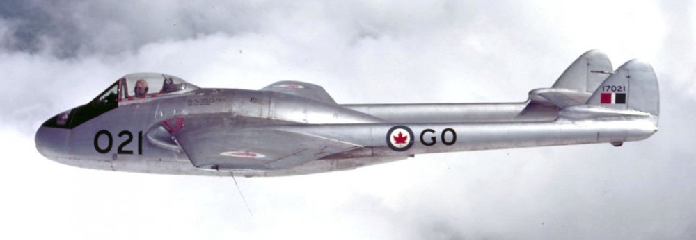de-Havilland-DH-100-Vampire--RCAF--Serial-No--17021-.jpg