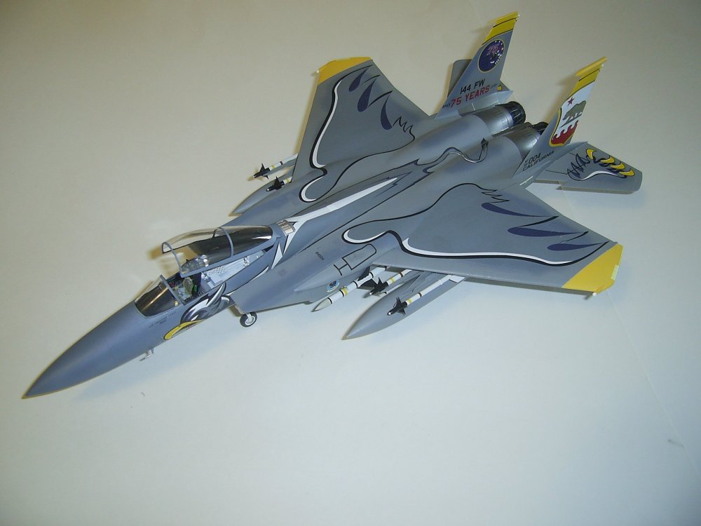 F15C-84004-6.JPG