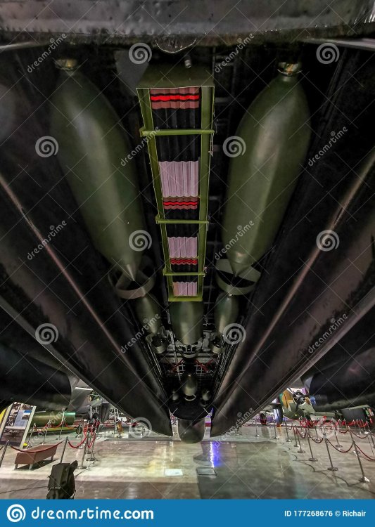 lancaster-bomb-bay-closeup-op-bombs-bomb-bay-lancaster-bomber-motat-museum-auckland-new-zealand-177268676.jpg