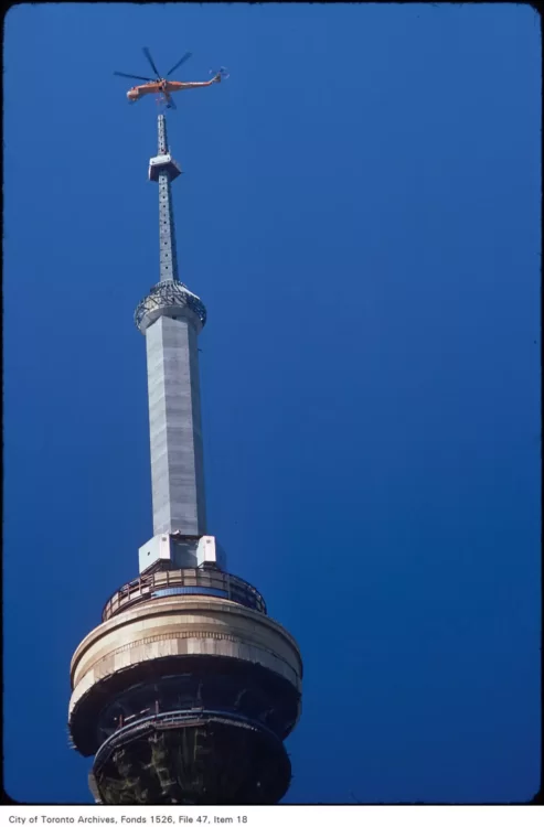 201826-cn-tower-heli2.thumb.webp.165cbe058c27db05323cdba0b3c5f880.webp