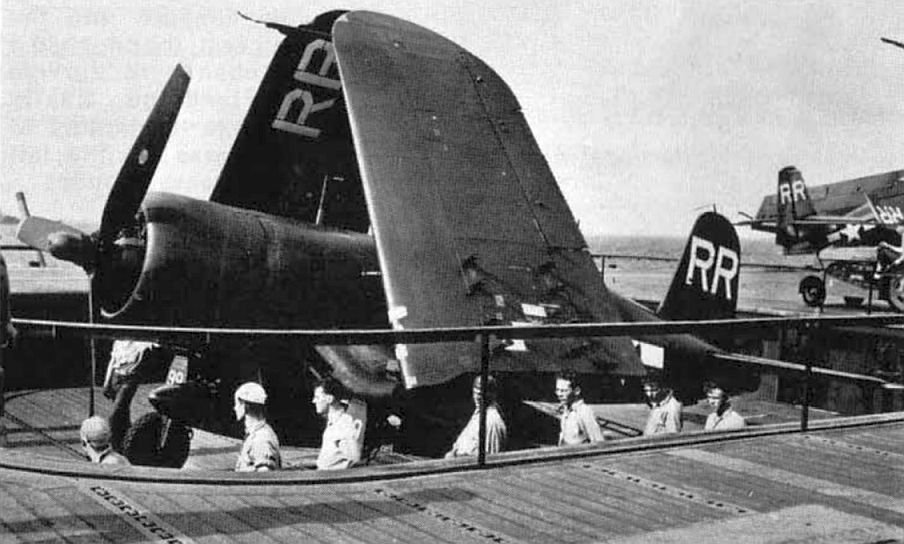 FG-1D_VBF-88_on_USS_Yorktown_(CV-10)_1945.jpg