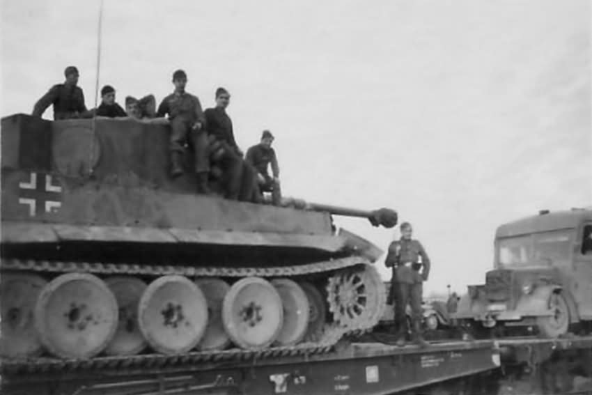 Panzer_VI_Tiger_tank_schwere_panzer_abteilung_502.jpeg