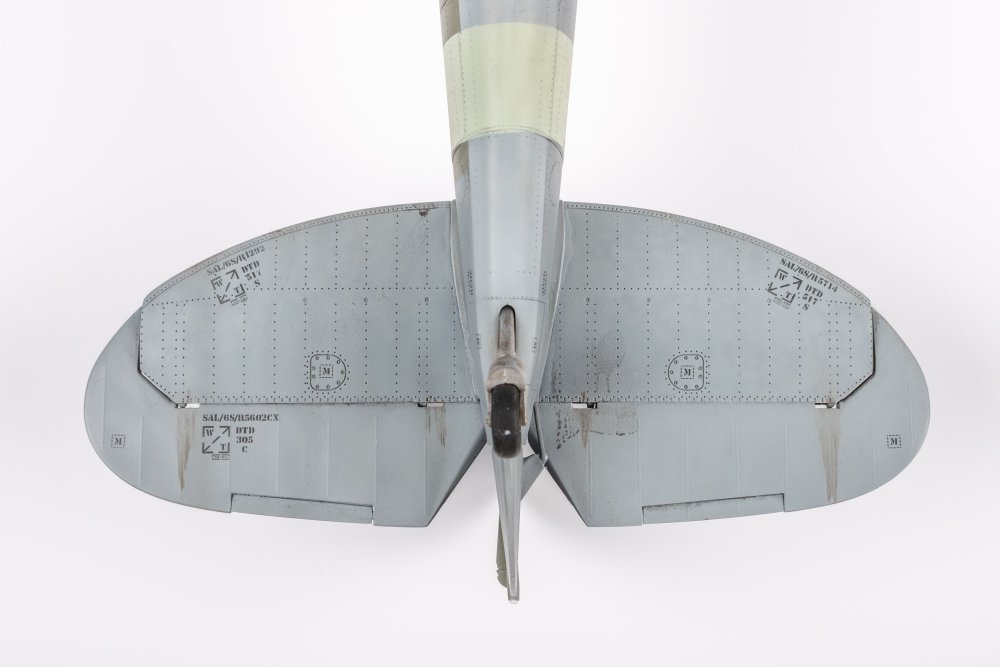 DDV_Airfix-24-spitfire-IXc P5.jpg