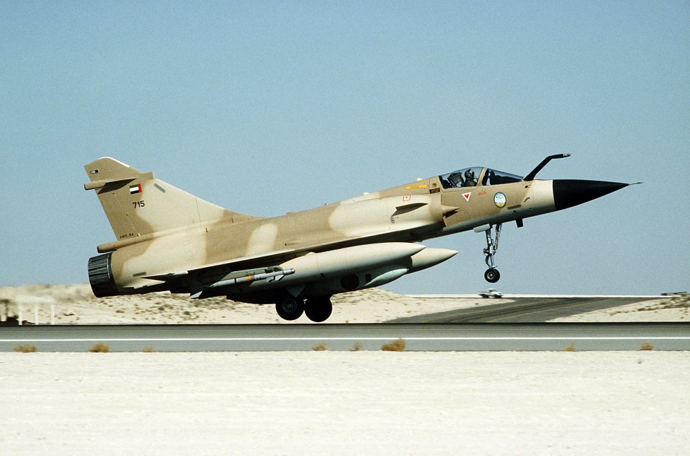 A_Kuwaiti_Mirage_2000C_fighter_aircraft_during_Operation_Desert_Storm.thumb.jpeg.90ea8a51e6e6c25752430bb4e38ac10b.jpeg