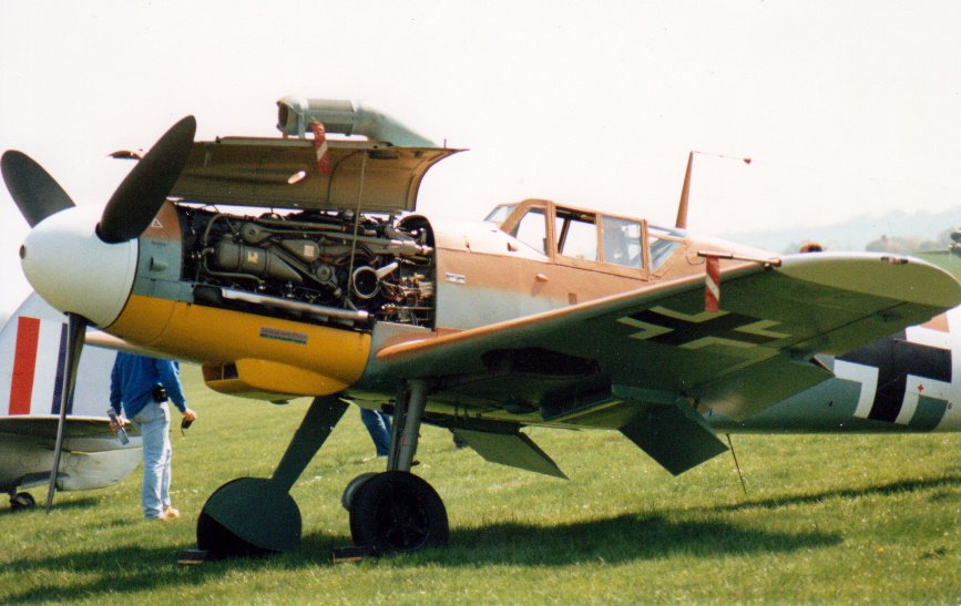 Bf109-Engine-Bay.jpg.1b1e6abde047a2ed8a2ad4572692d37a.jpg