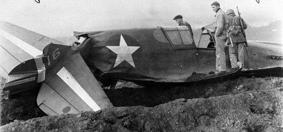 P-40E_crash_Umnak_01b.jpeg.58b34c98abc57ca73d5b694a87b17b6b.jpeg