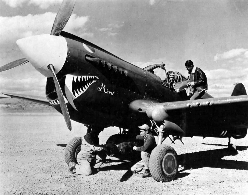 P-40K_42-9870_Mimi_China.jpeg