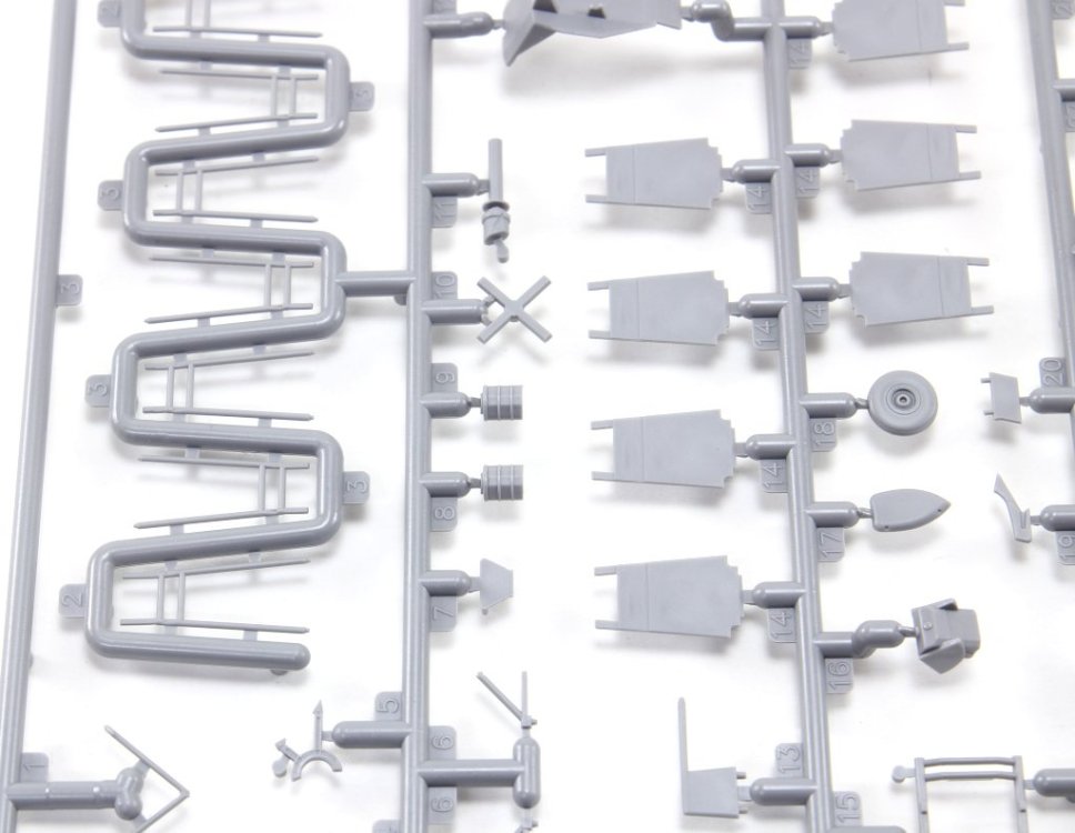 sprue_D_4.thumb.JPG.8c1b07d3af0c0e13f81d66fae64ad9a7.JPG