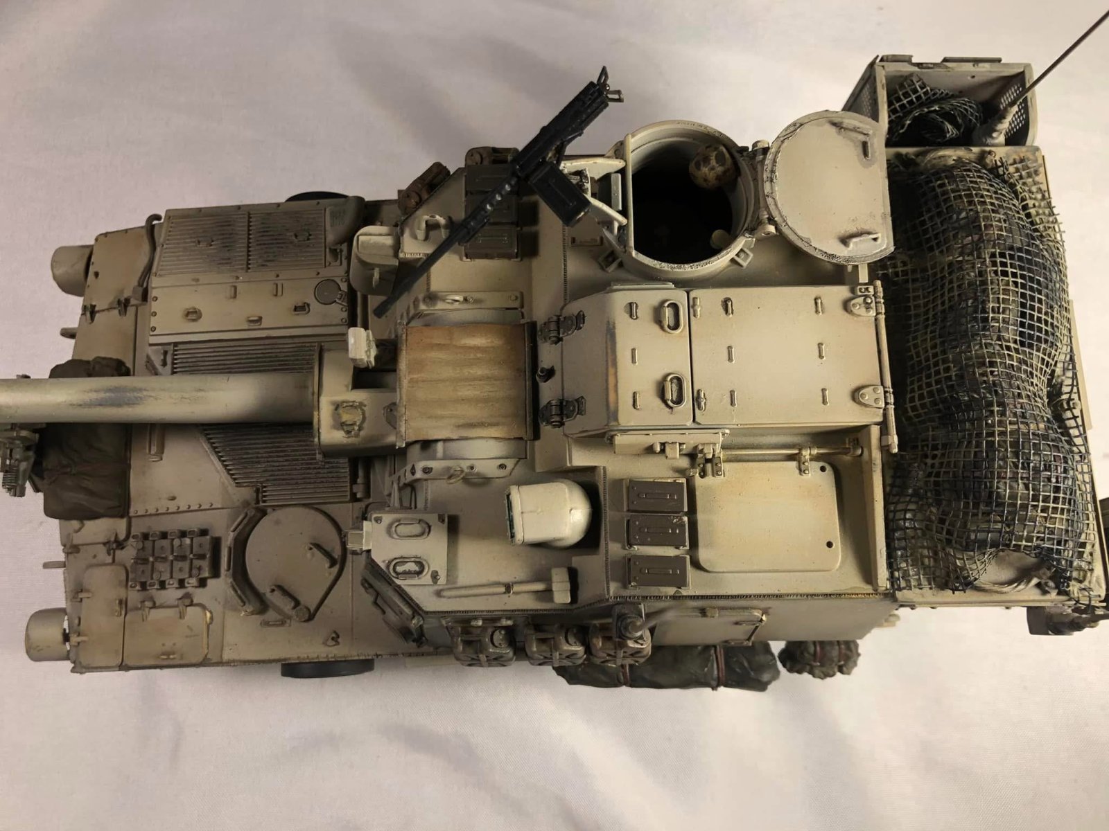 Tamiya 1/35 M109A6 Paladin (Iraq War)