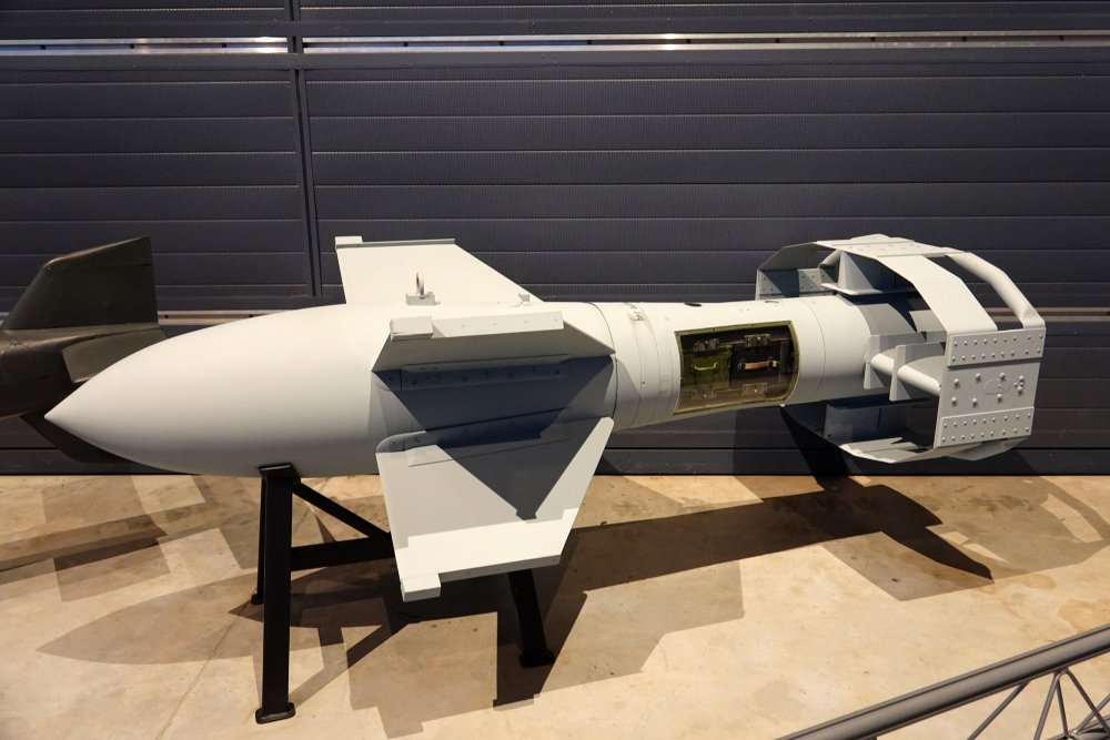 Fritz_X_Guided_Bomb.jpg